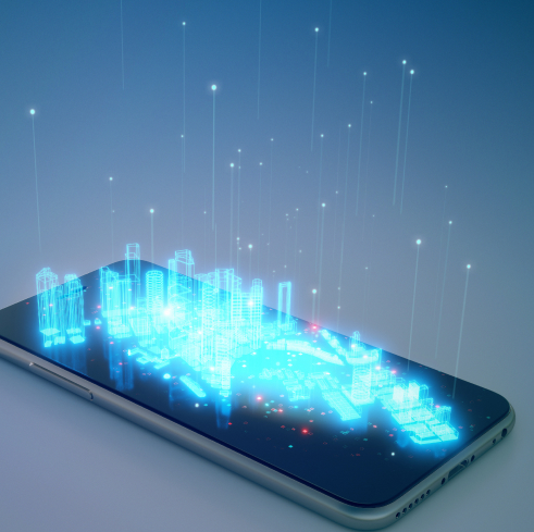 Smartphone que muestra una proyección holográfica de una ciudad futurista con haces de luz.